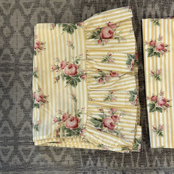 2 Vintage RALPH LAUREN Sophie Brooke Yellow Stripe Ruffled Standard Pillowcases - Picture 2 of 13